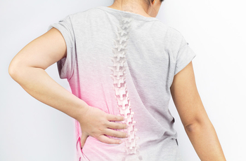 Из статьи вы сможете узнать, почему болит спина, будет также рассмотрено множество физических упражнений против боли в этой области, а кроме этого, вы узнаёте о профилактических занятиях, которые помогут в будущем предотвратить боли в спине.