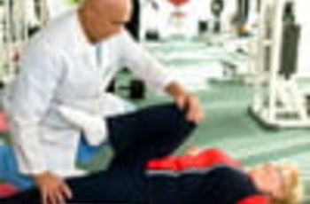 Кинезитерапия или лечение движением - это вид лечебной физкультуры, основанный на физиологи и биохимии сокращения мышц, которые влияют на костно-суставную систему организма.